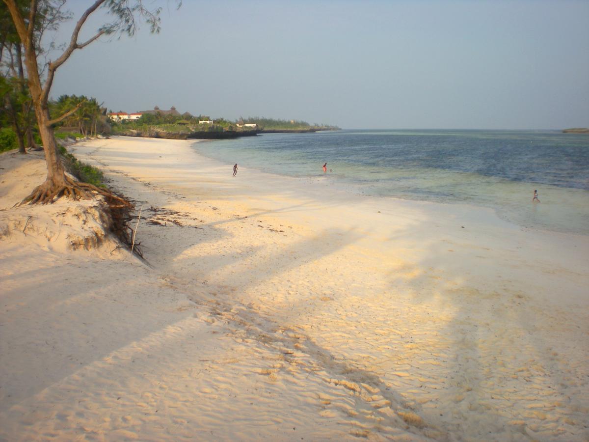 Baobab Village Watamu Exterior photo